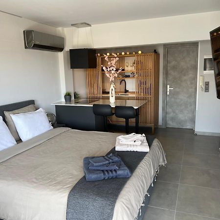 Loft Spa Greece - Enjoy Our Jacuzzi กาลามาตา ภายนอก รูปภาพ