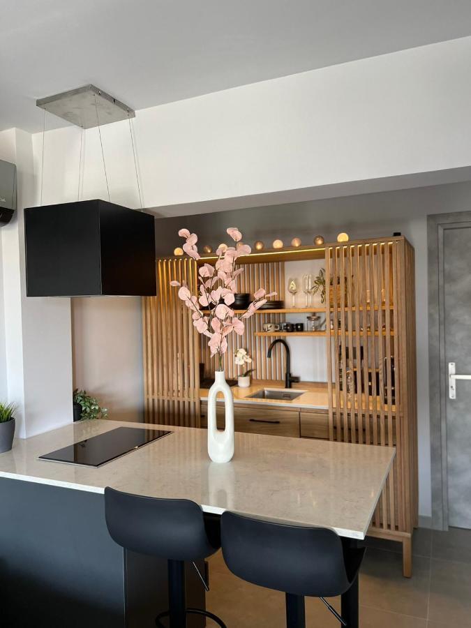Loft Spa Greece - Enjoy Our Jacuzzi กาลามาตา ภายนอก รูปภาพ