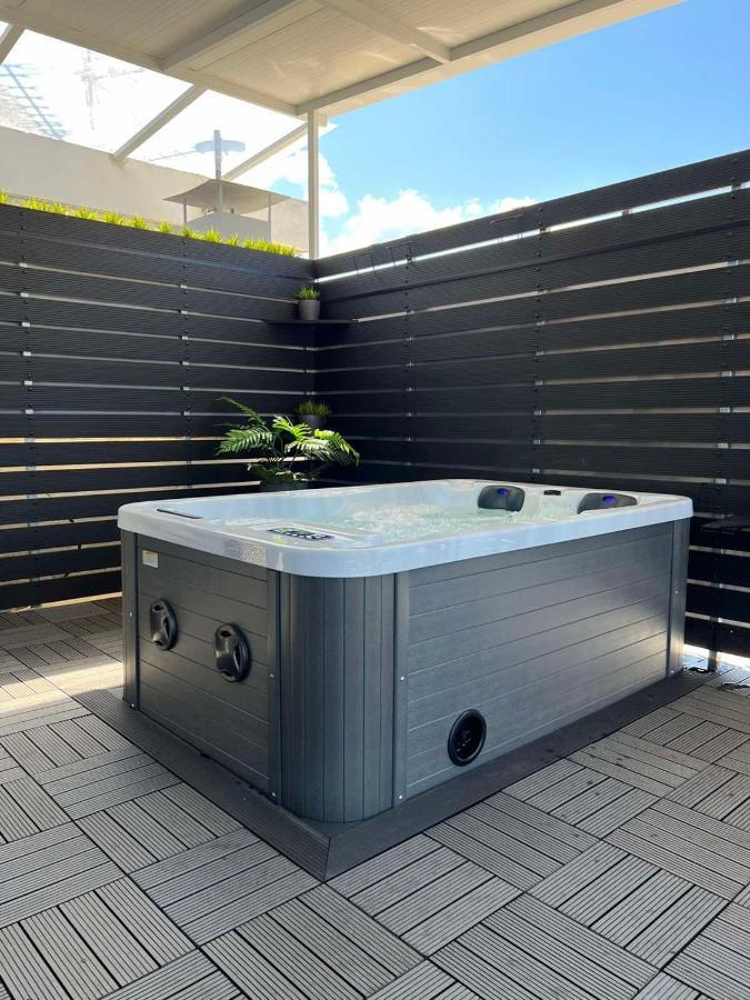 Loft Spa Greece - Enjoy Our Jacuzzi กาลามาตา ภายนอก รูปภาพ